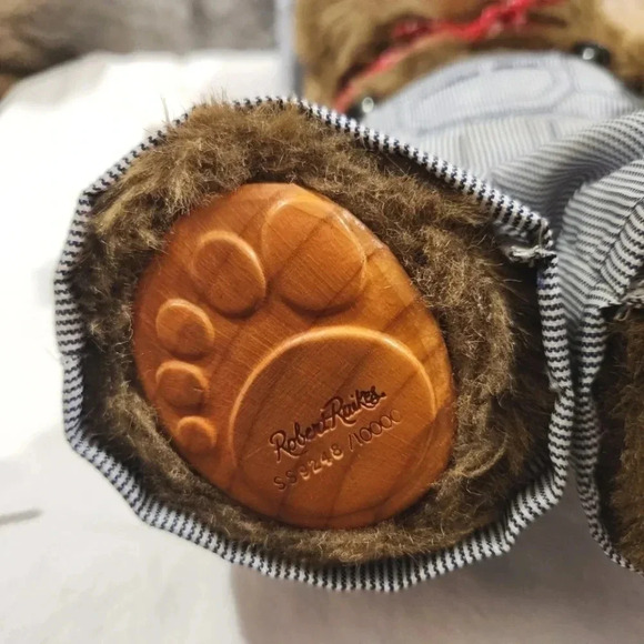 Robert Raikes Lionel Teddy Bear Conductor Wood Foot Face Signed Autograph Teddy - Picture 5 of 10